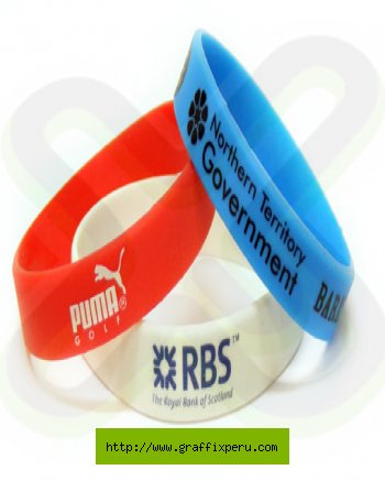 PULSERA DE GOMA PUBLICITARIA EN BAJO RELIEVE